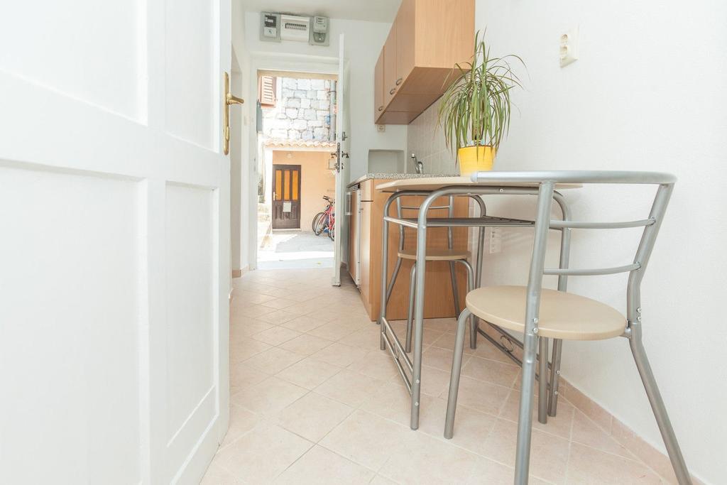 Charming Old Stone House Apartment สปลิท ห้อง รูปภาพ