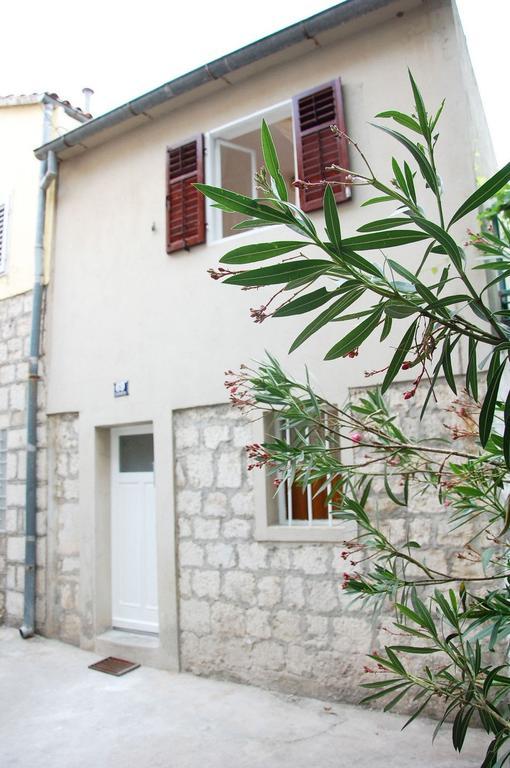 Charming Old Stone House Apartment สปลิท ภายนอก รูปภาพ